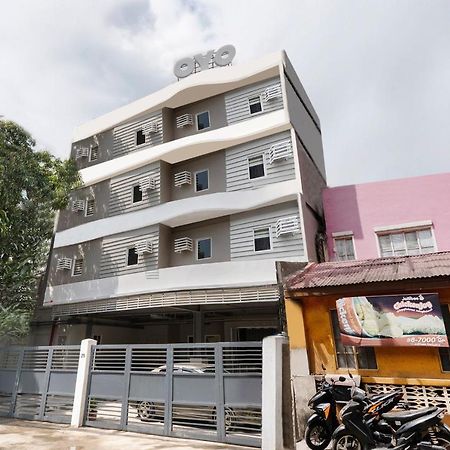 Super Oyo 515 Finnex Hotel Mandaluyong Exterior foto