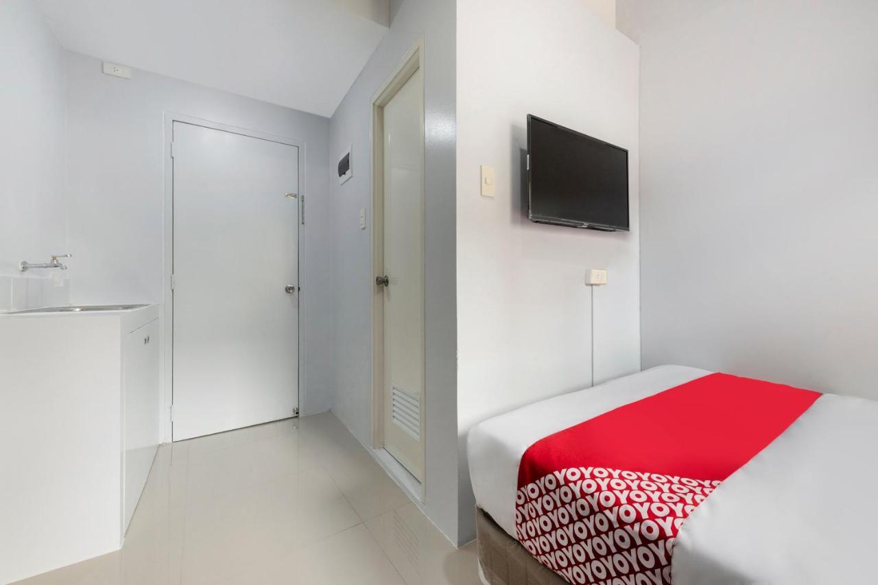Super Oyo 515 Finnex Hotel Mandaluyong Exterior foto