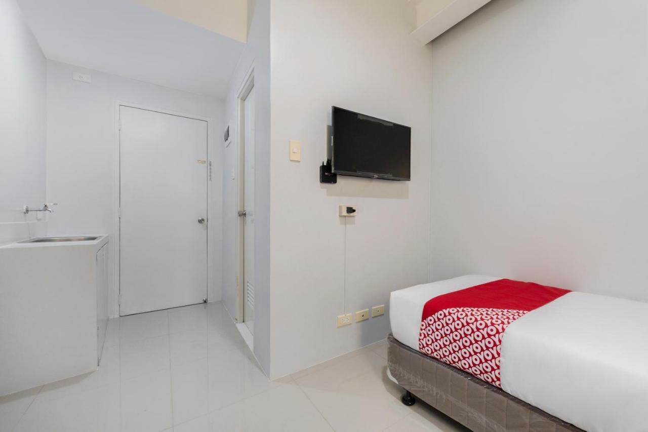 Super Oyo 515 Finnex Hotel Mandaluyong Exterior foto