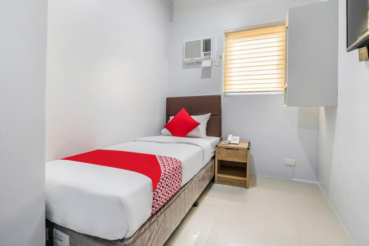 Super Oyo 515 Finnex Hotel Mandaluyong Exterior foto