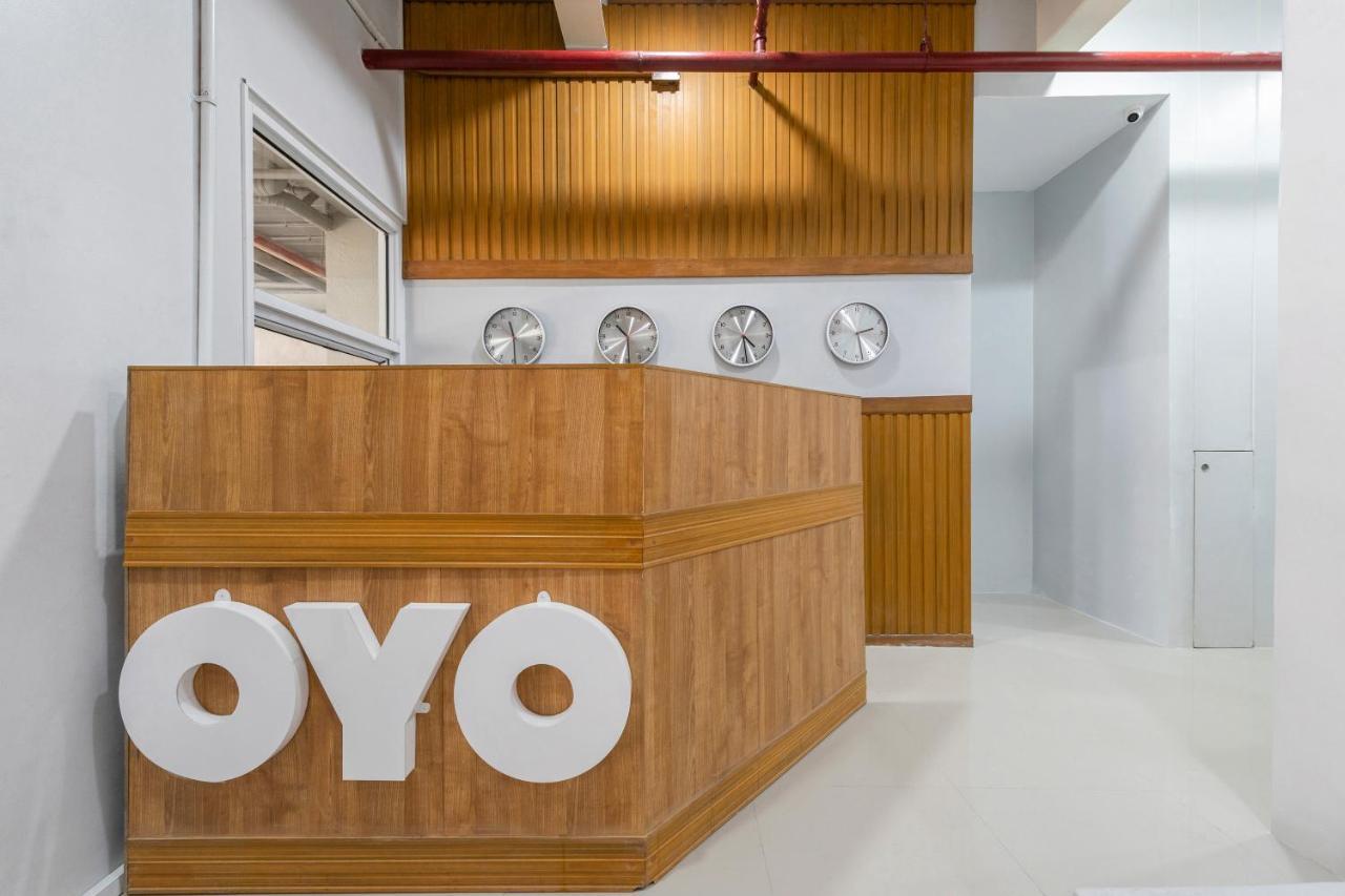 Super Oyo 515 Finnex Hotel Mandaluyong Exterior foto